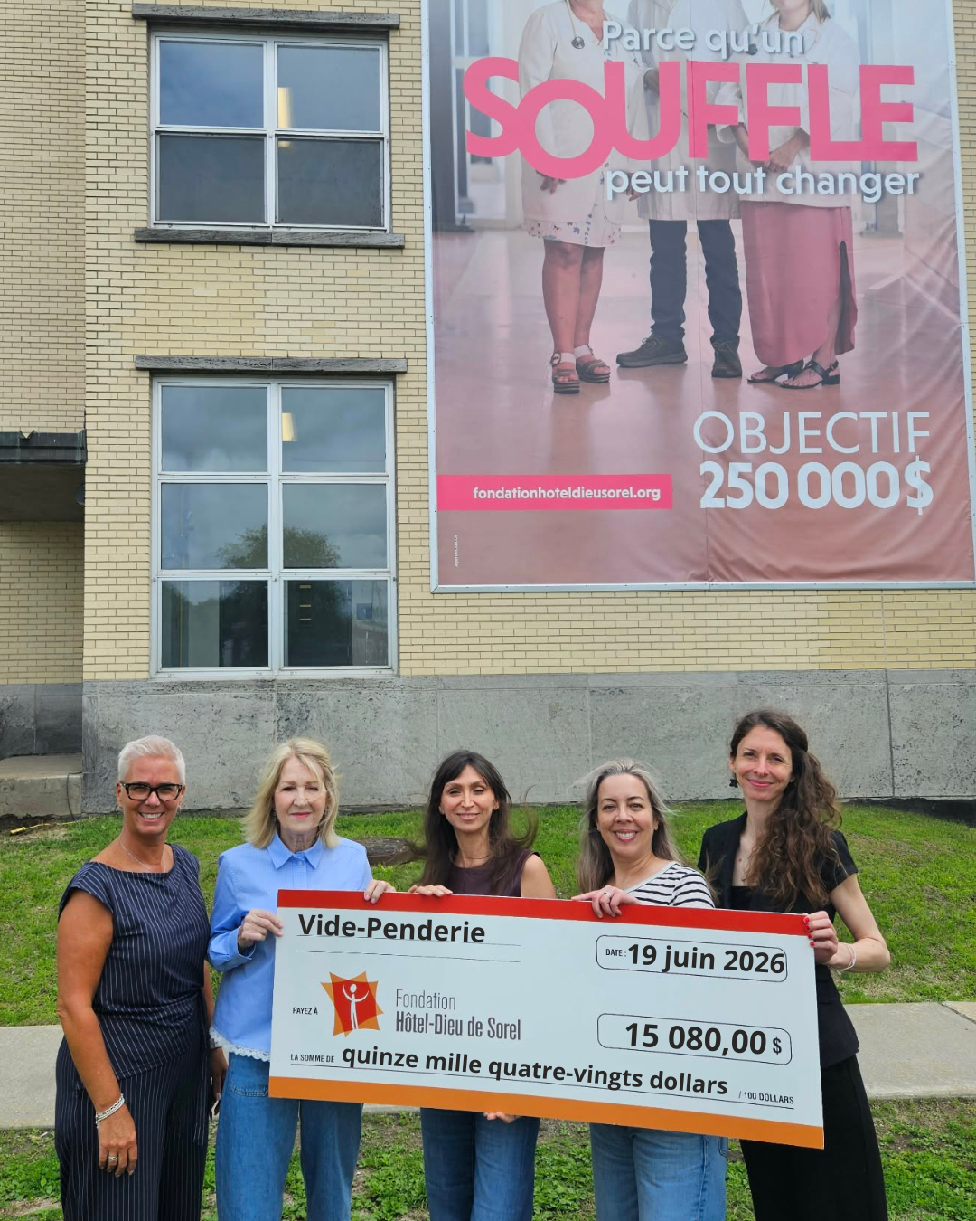 Succès retentissant de l’activité de financement Vide-Penderie édition 2026
au profit de la Fondation Hôtel-Dieu de Sorel!
